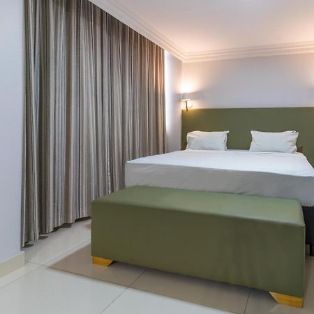 Umuarama Plaza Hotel By Castelo Itaipava Гояния Экстерьер фото
