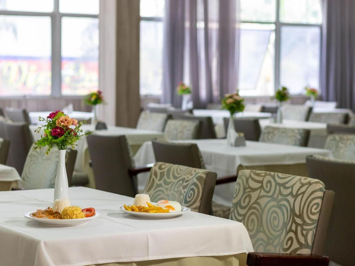 Umuarama Plaza Hotel By Castelo Itaipava Гояния Экстерьер фото