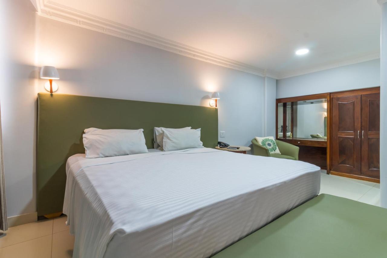 Umuarama Plaza Hotel By Castelo Itaipava Гояния Экстерьер фото