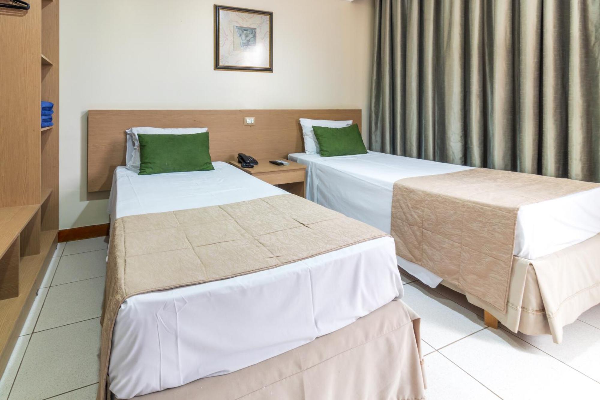 Umuarama Plaza Hotel By Castelo Itaipava Гояния Экстерьер фото