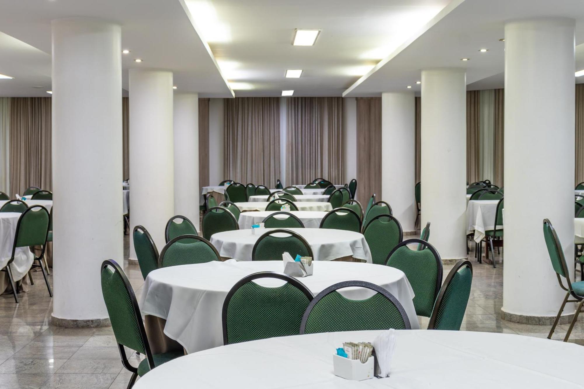 Umuarama Plaza Hotel By Castelo Itaipava Гояния Экстерьер фото